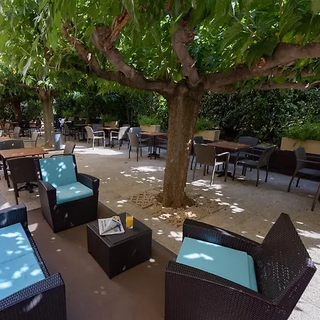 Ibis Centre Pont De L'europe 3* Avignon