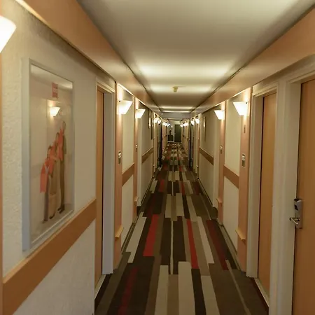 Ibis Centre Pont De L'europe Hotel 3*