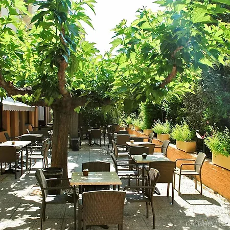 Ibis Centre Pont De L'europe Hotel Avignon