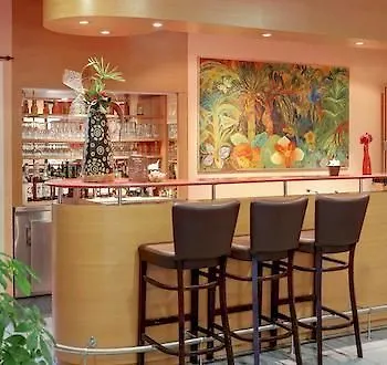 Ibis Centre Pont De L'europe Hotel 3*